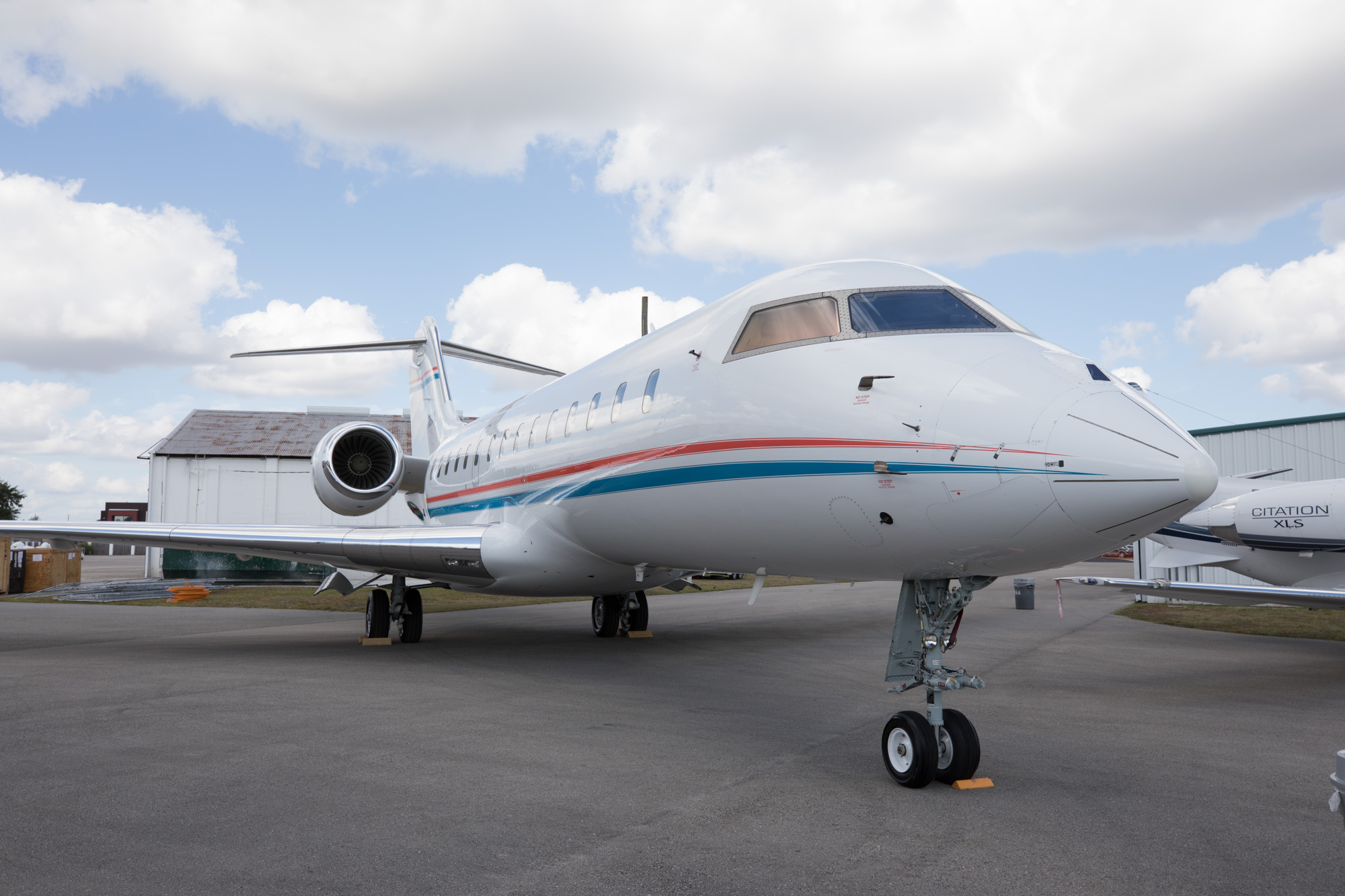 Bombardier Global Express exhibited by Valor Jets