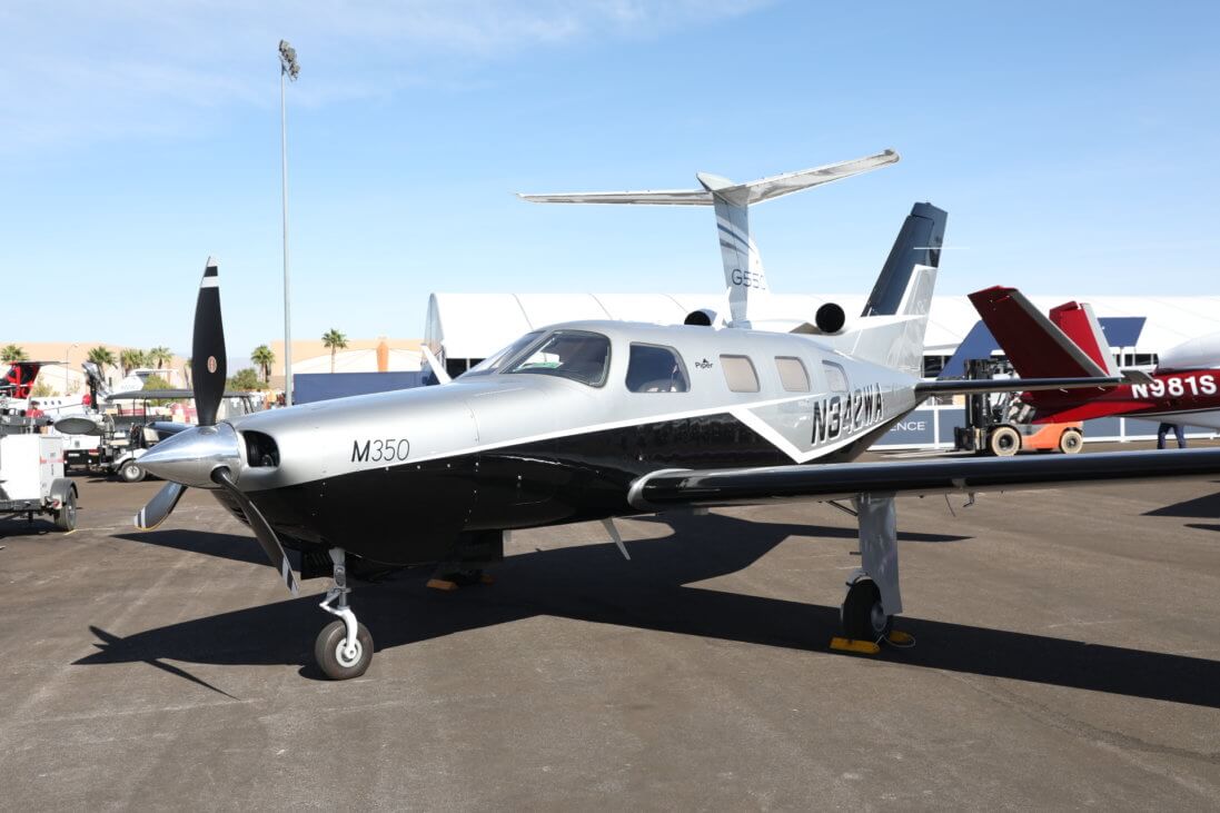 Piper M350 exhibited by Piper Aircraft, Inc.