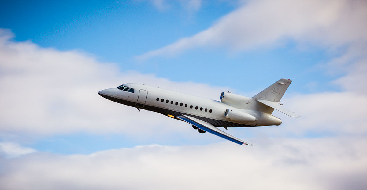 Banker Steel’s Dassault Falcon 900B takes off from its home base, Virginia’s Lynchberg Regional Airport (LYH).
